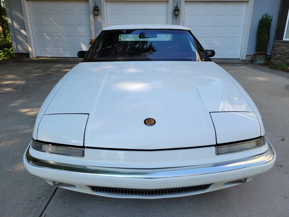 1990 Buick Reatta - Image 6 of 31