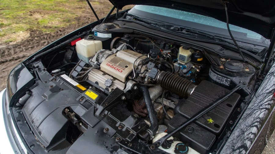 1990 Buick Reatta - Image 6 of 10