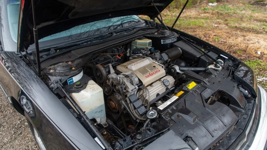 1990 Buick Reatta - Image 7 of 10