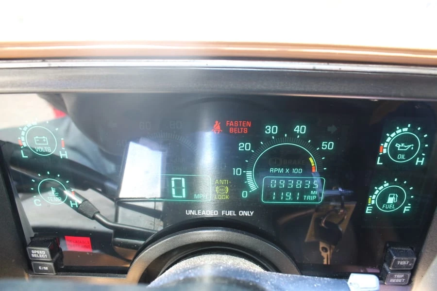 1990 Buick Reatta - Image 6 of 12