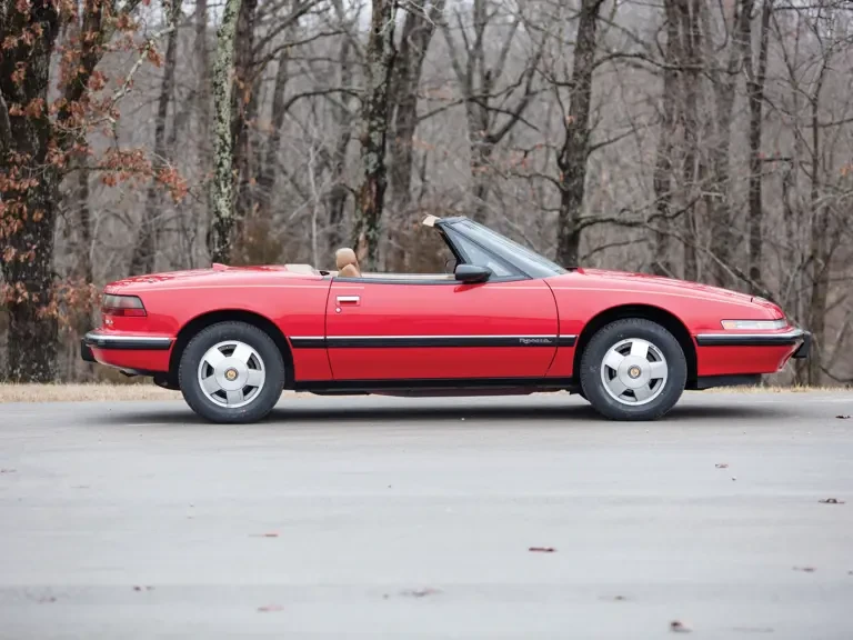 1990 Buick Reatta - Image 6 of 22