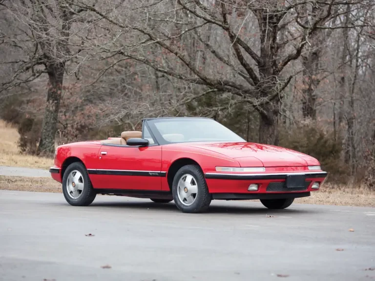 1990 Buick Reatta - Image 2 of 22