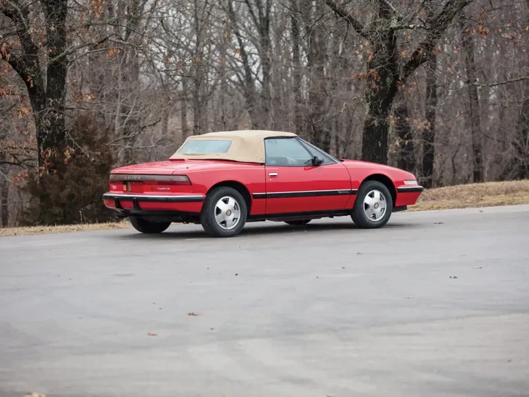 1990 Buick Reatta - Image 3 of 22