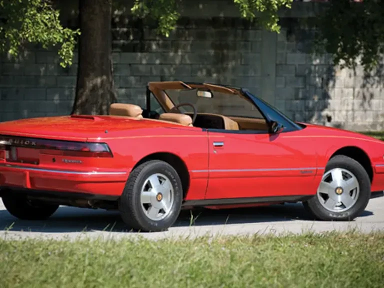 1990 Buick Reatta - Image 7 of 8