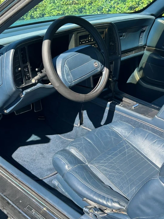1990 Buick Reatta - Image 9 of 12