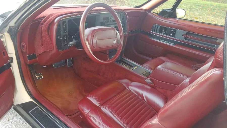 1990 Buick Reatta - Image 5 of 7
