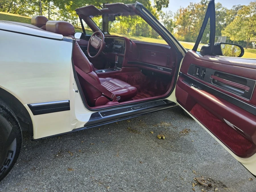 1990 Buick Reatta - Image 7 of 8