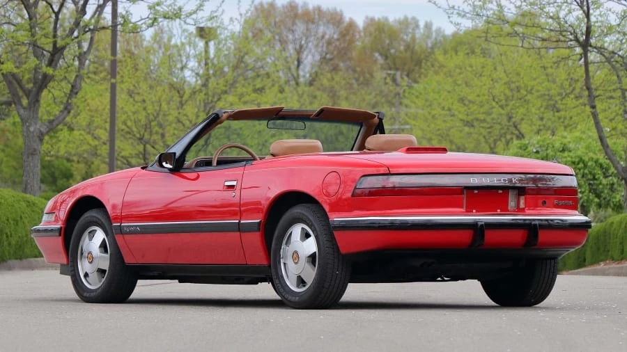 1990 Buick Reatta - Image 13 of 22