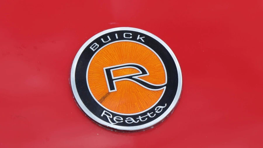 1990 Buick Reatta - Image 20 of 22