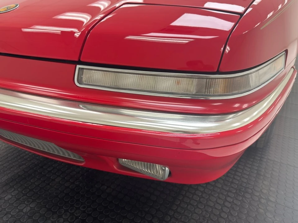 1990 Buick Reatta - Image 13 of 31