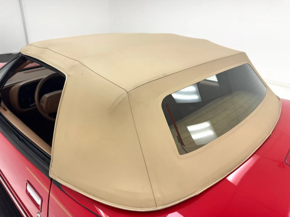 1990 Buick Reatta - Image 20 of 31