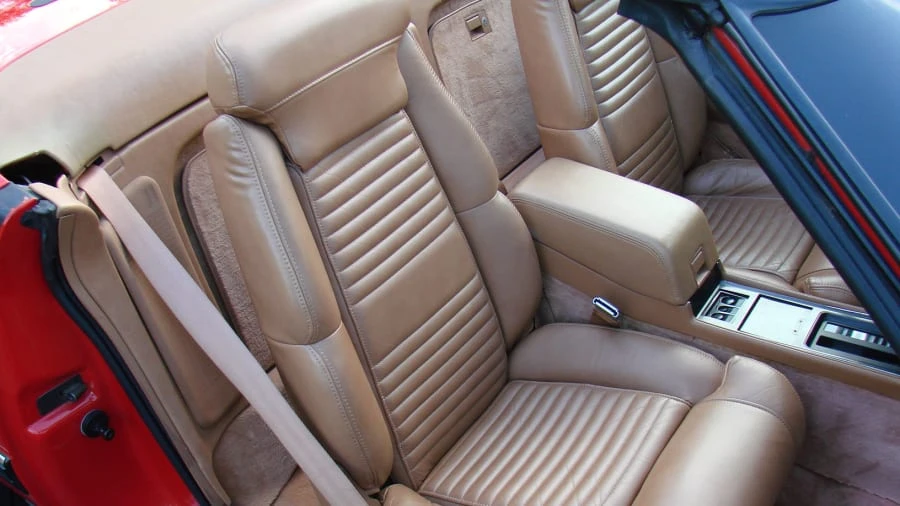 1990 Buick Reatta - Image 5 of 11