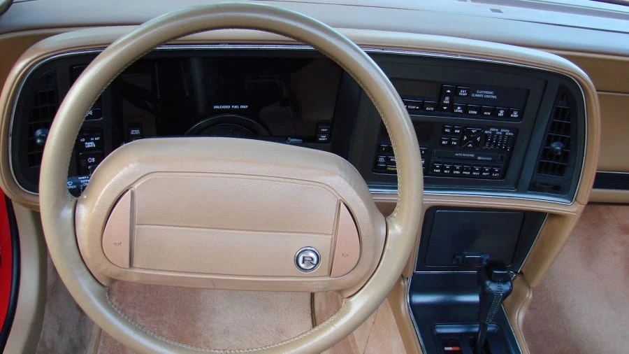 1990 Buick Reatta - Image 6 of 11