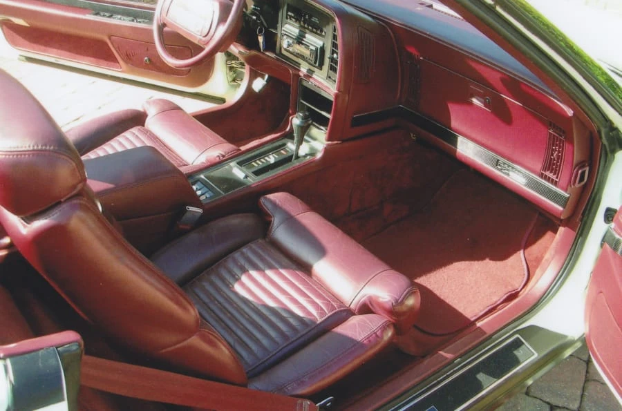 1990 Buick Reatta - Image 5 of 7