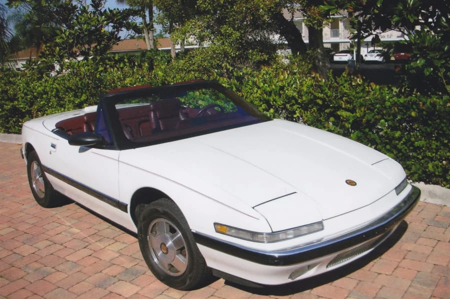 1990 Buick Reatta - Image 7 of 7