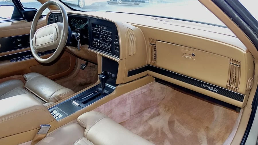 1990 Buick Reatta - Image 4 of 6