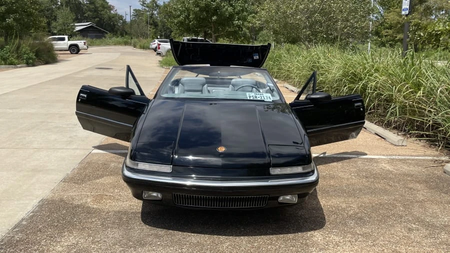 1990 Buick Reatta - Image 12 of 31