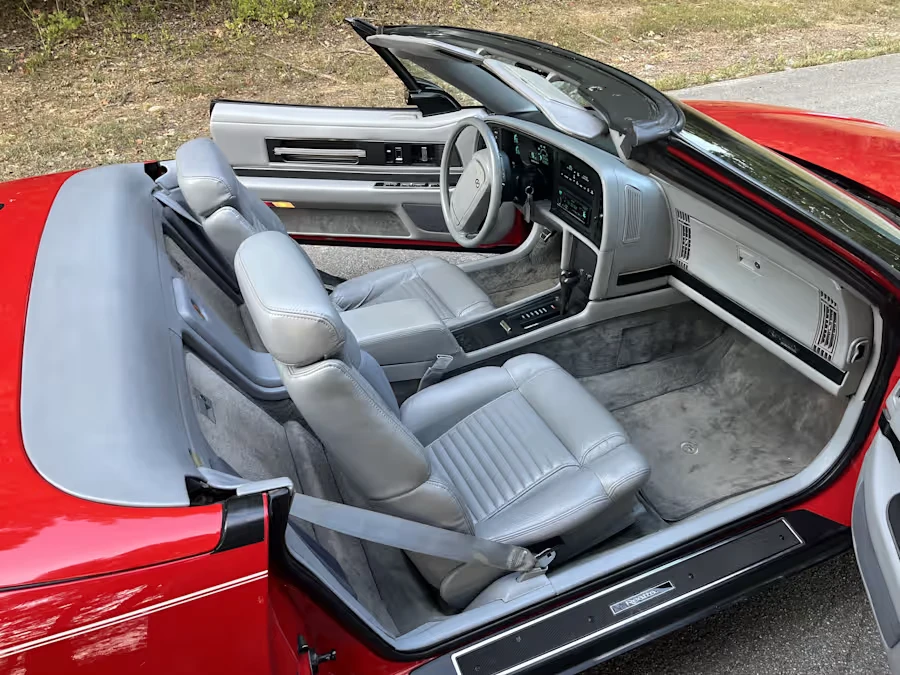 1990 Buick Reatta - Image 8 of 9