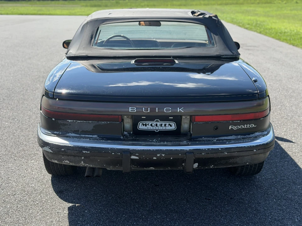 1990 Buick Reatta - Image 11 of 31