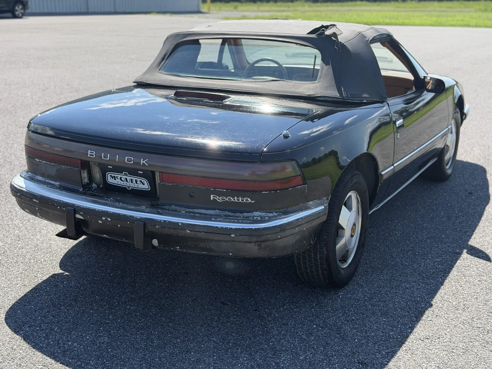 1990 Buick Reatta - Image 10 of 31