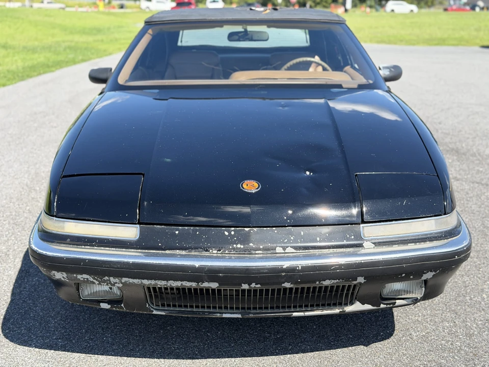 1990 Buick Reatta - Image 3 of 31