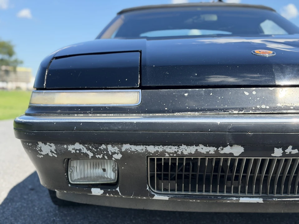 1990 Buick Reatta - Image 21 of 31
