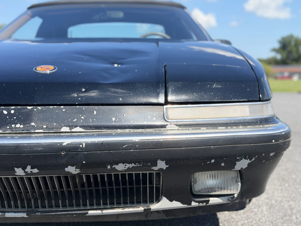 1990 Buick Reatta - Image 22 of 31