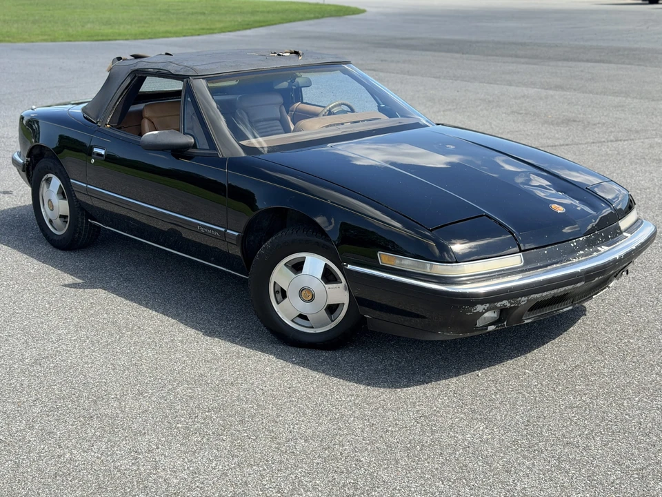 1990 Buick Reatta - Image 6 of 31
