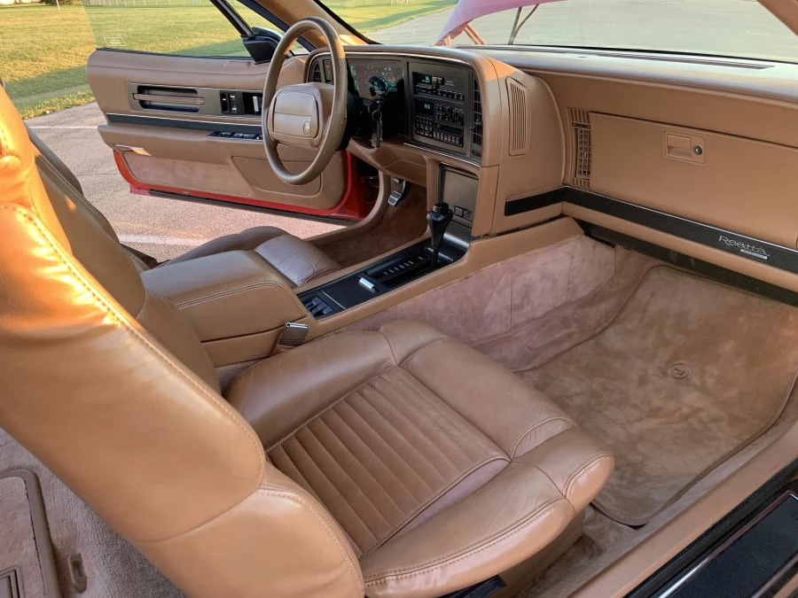 1990 Buick Reatta - Image 6 of 12