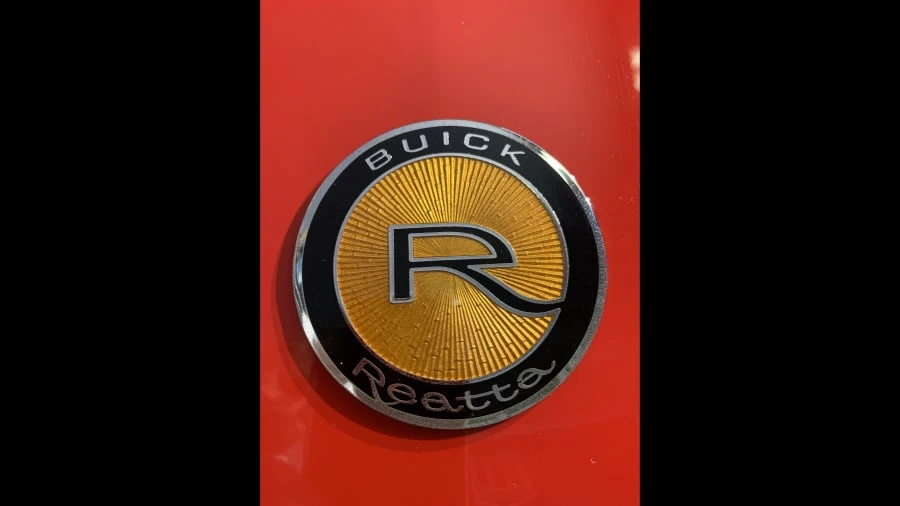 1990 Buick Reatta - Image 10 of 12
