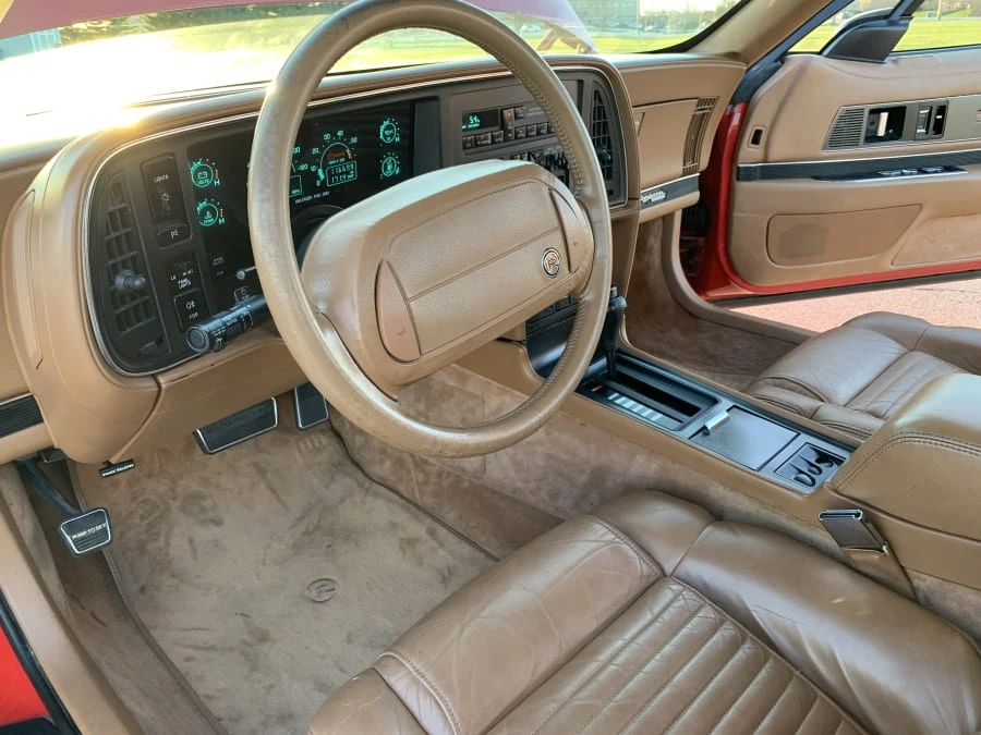 1990 Buick Reatta - Image 4 of 12