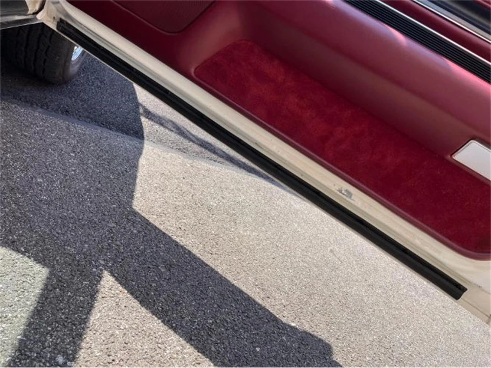 1990 Buick Reatta - Image 9 of 18