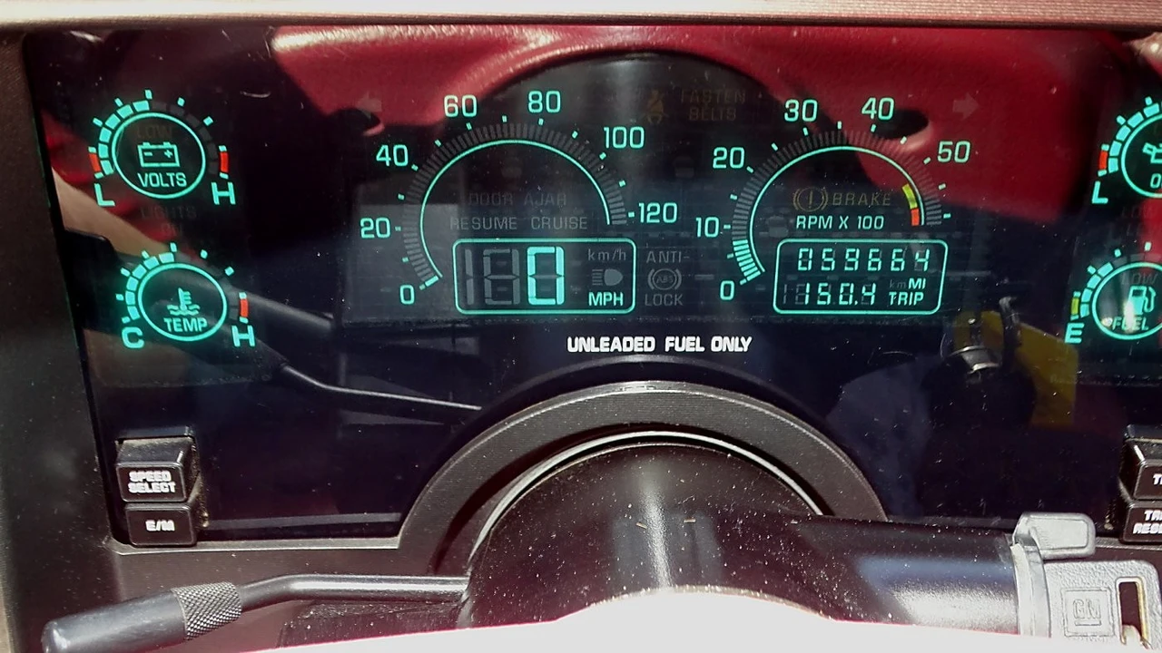 1990 Buick Reatta - Image 20 of 24