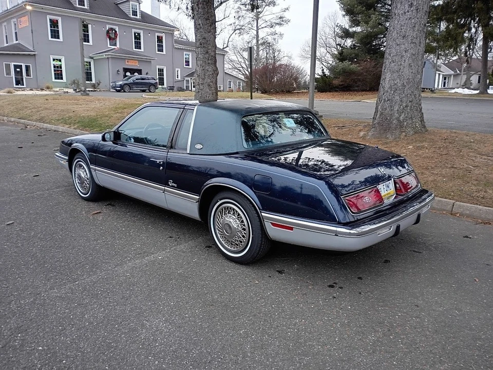 1990 Buick Riviera 4th-7th Gen - Image 3 of 12