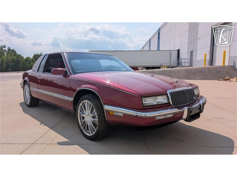 1990 Buick Riviera 4th-7th Gen - Image 21 of 31