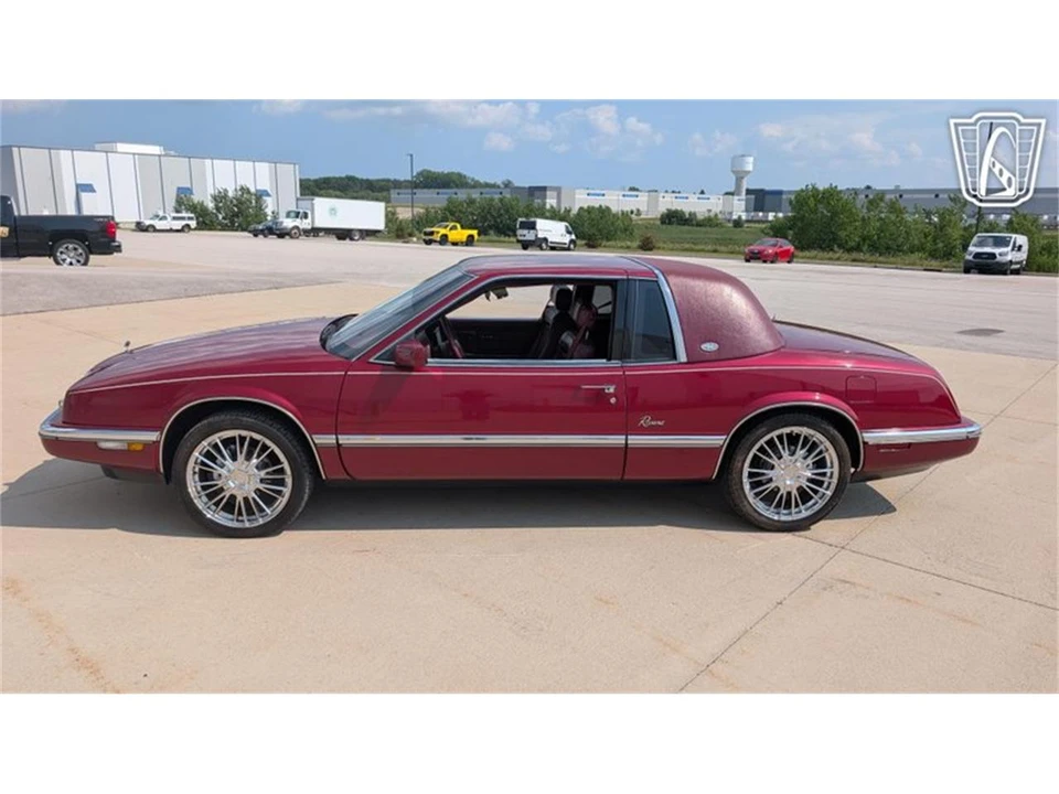 1990 Buick Riviera 4th-7th Gen - Image 5 of 31