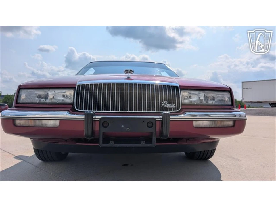 1990 Buick Riviera 4th-7th Gen - Image 25 of 31