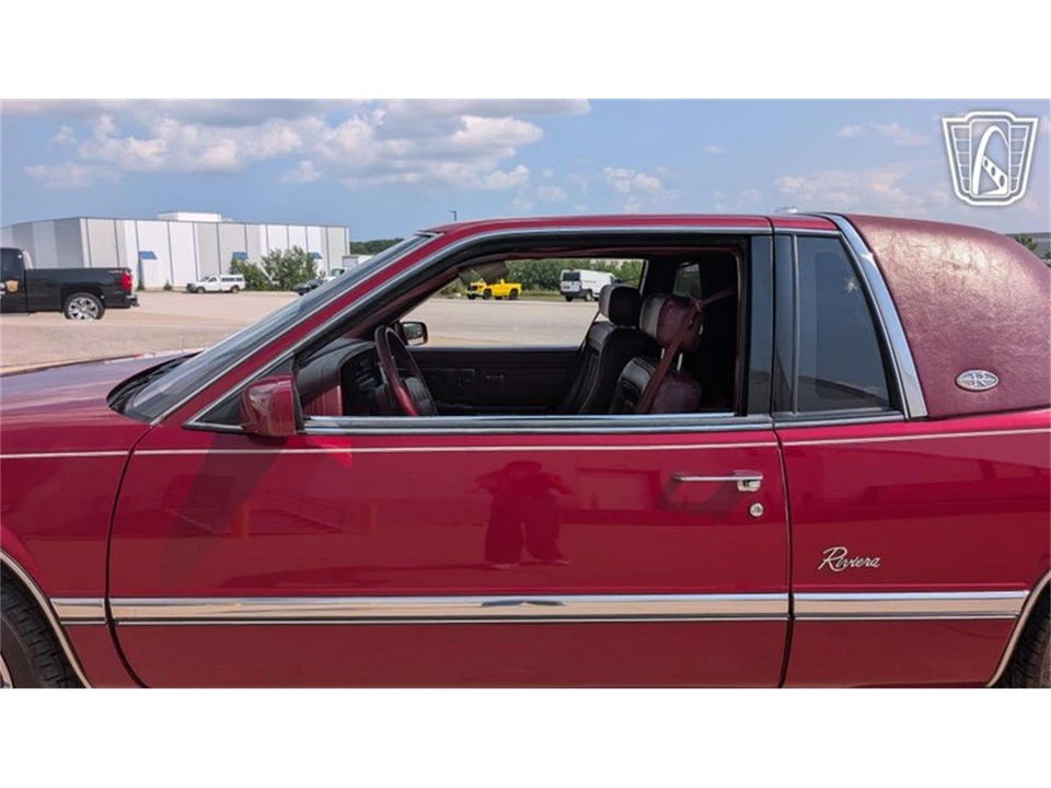 1990 Buick Riviera 4th-7th Gen - Image 30 of 31