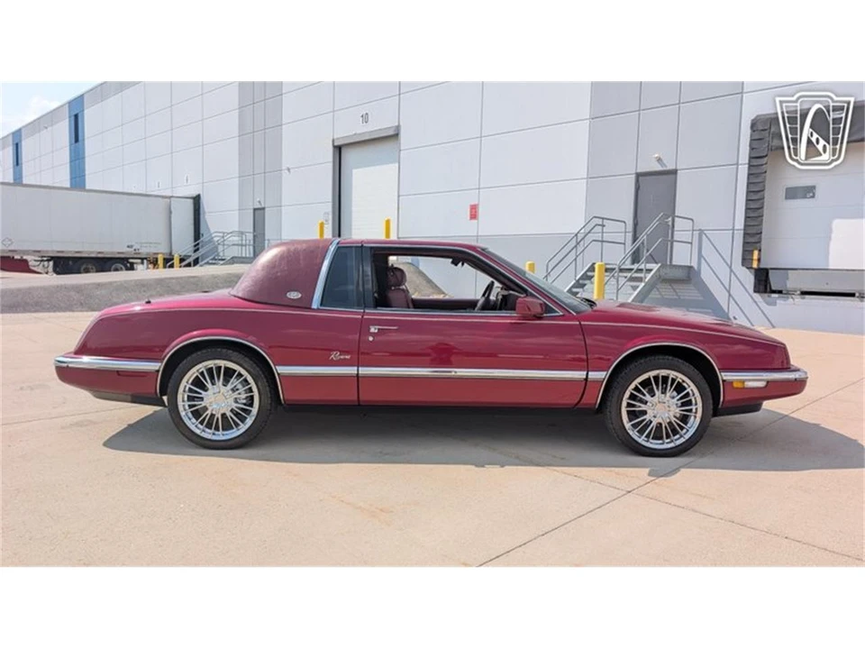 1990 Buick Riviera 4th-7th Gen - Image 18 of 31