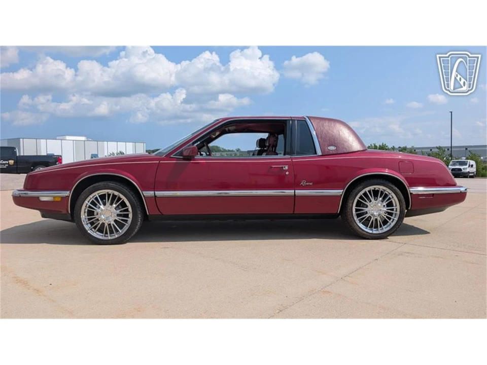 1990 Buick Riviera 4th-7th Gen - Image 7 of 31