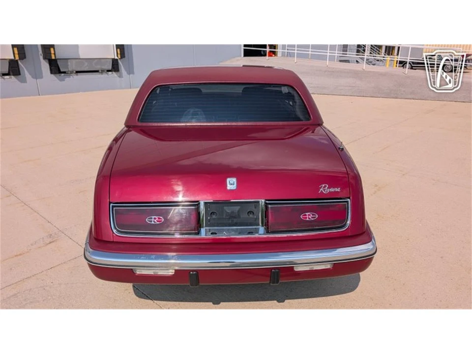 1990 Buick Riviera 4th-7th Gen - Image 11 of 31