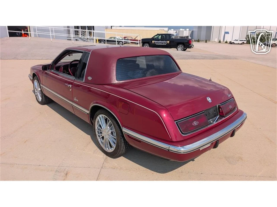 1990 Buick Riviera 4th-7th Gen - Image 8 of 31