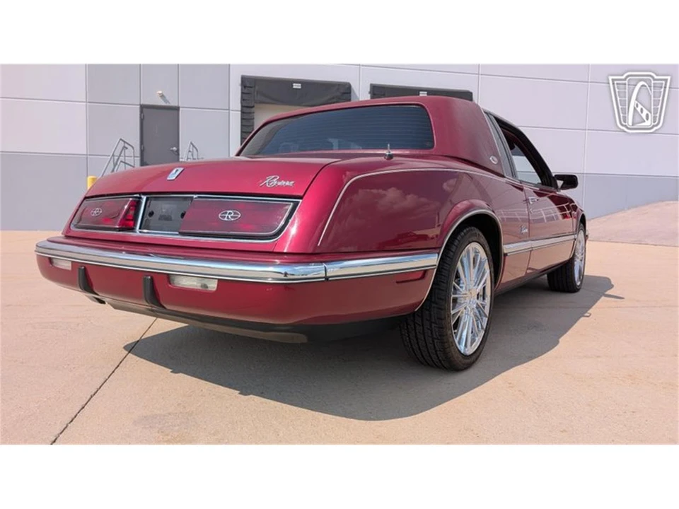 1990 Buick Riviera 4th-7th Gen - Image 16 of 31