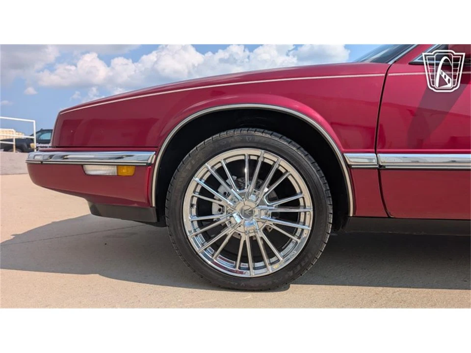 1990 Buick Riviera 4th-7th Gen - Image 28 of 31