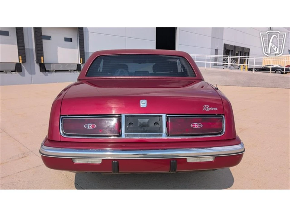 1990 Buick Riviera 4th-7th Gen - Image 12 of 31