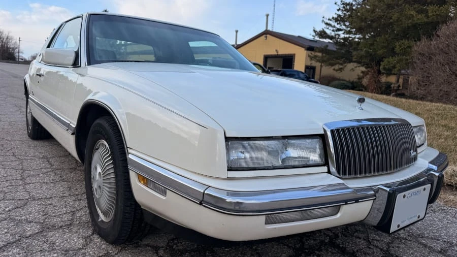 1990 Buick Riviera 4th-7th Gen - Image 6 of 21