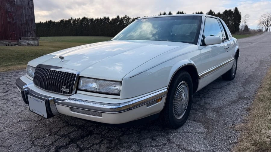 1990 Buick Riviera 4th-7th Gen - Image 9 of 21