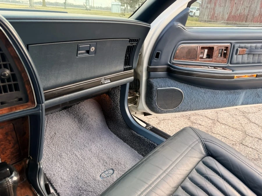 1990 Buick Riviera 4th-7th Gen - Image 13 of 21