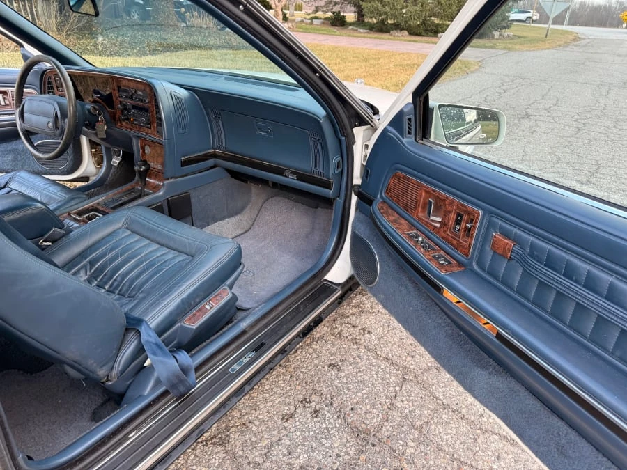 1990 Buick Riviera 4th-7th Gen - Image 16 of 21