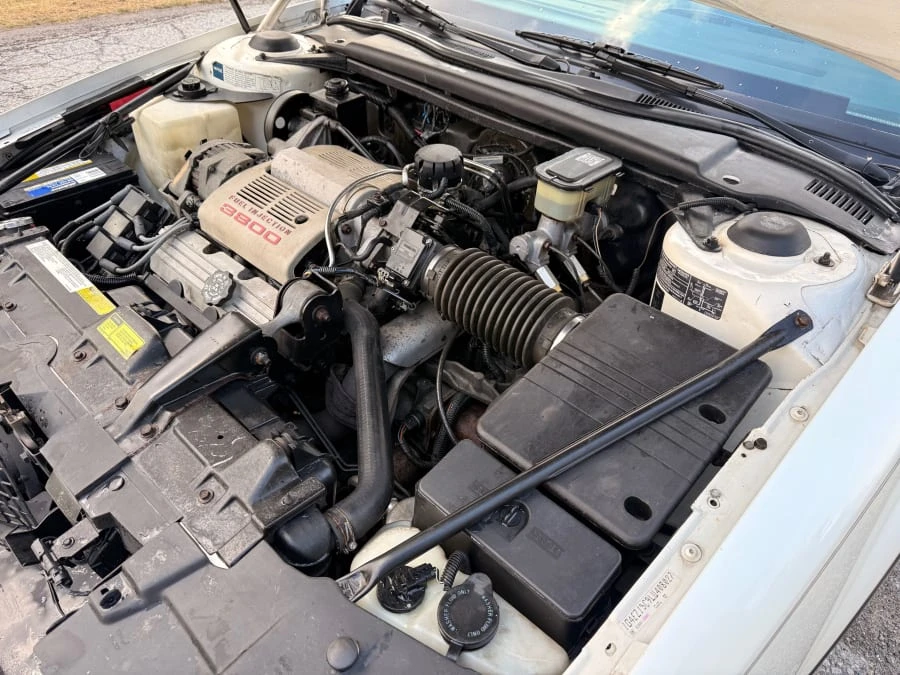 1990 Buick Riviera 4th-7th Gen - Image 18 of 21